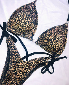 Leopard figure suit